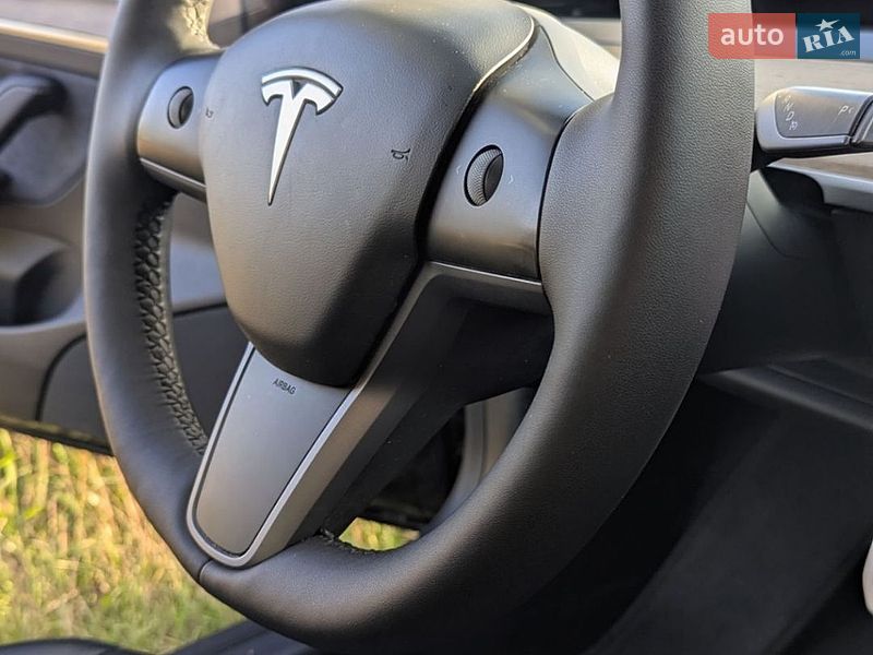 Седан Tesla Model 3 2021 в Ковеле