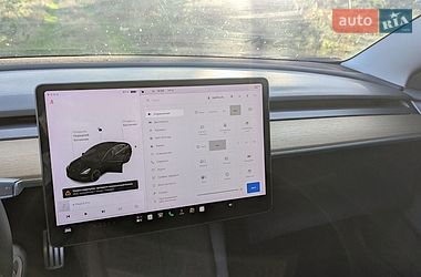 Седан Tesla Model 3 2021 в Ковеле