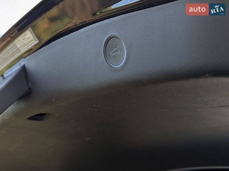 Седан Tesla Model 3 2021 в Ковеле