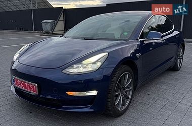 Седан Tesla Model 3 2019 в Самборе