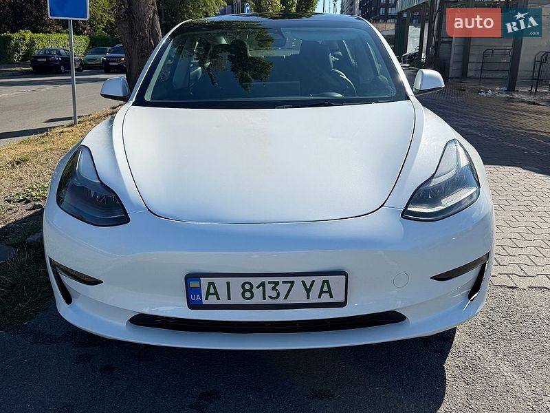Tesla Model 3 2023