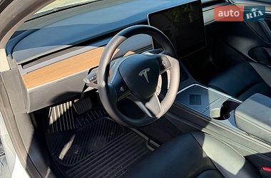Седан Tesla Model 3 2023 в Киеве фото 12 Седан Tesla Model 3 2023 в Киеве