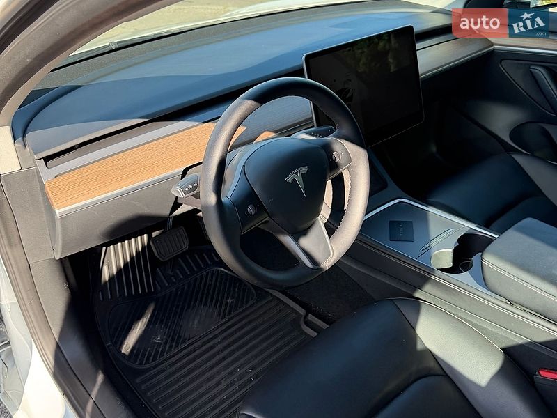 Седан Tesla Model 3 2023 в Киеве фото 12 Седан Tesla Model 3 2023 в Киеве