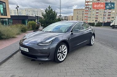 Седан Tesla Model 3 2020 в Хмельницькому Седан Tesla Model 3 2020 в Хмельницькому