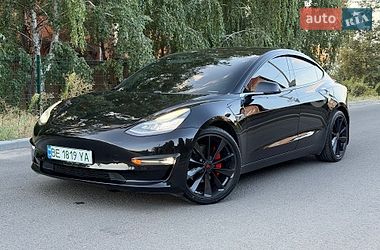 Седан Tesla Model 3 2018 в Николаеве