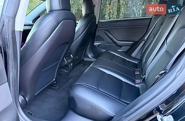 Седан Tesla Model 3 2018 в Николаеве