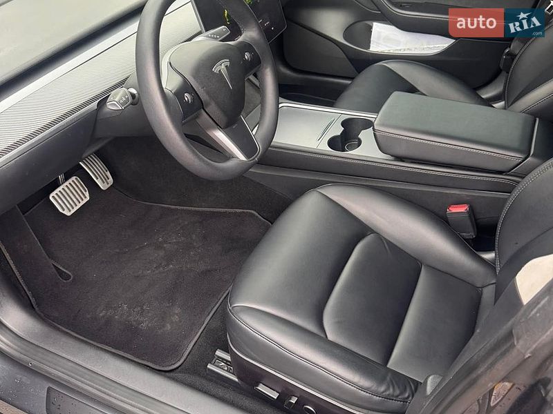 Седан Tesla Model 3 2022 в Полтаві
