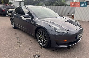Седан Tesla Model 3 2022 в Полтаві