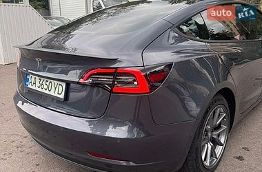 Седан Tesla Model 3 2022 в Полтаві