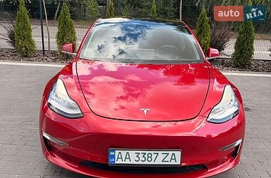 Седан Tesla Model 3 2018 в Киеве