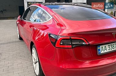 Седан Tesla Model 3 2018 в Киеве