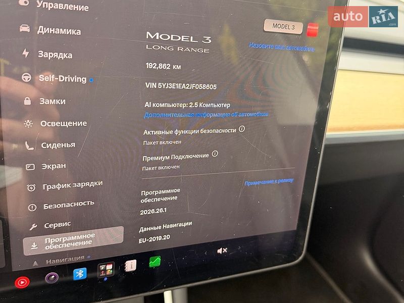 Седан Tesla Model 3 2018 в Киеве