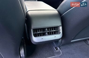 Седан Tesla Model 3 2022 в Рівному