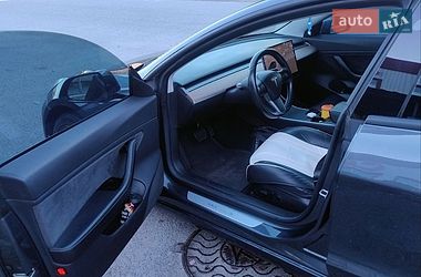Седан Tesla Model 3 2018 в Киеве