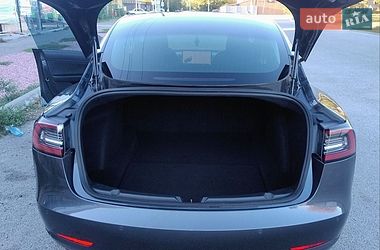 Седан Tesla Model 3 2018 в Киеве