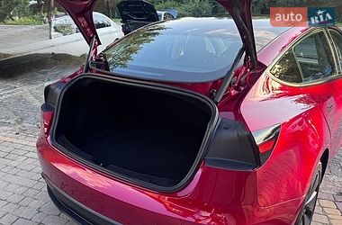 Седан Tesla Model 3 2025 в Львове