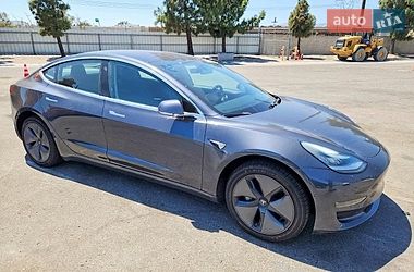 Седан Tesla Model 3 2018 в Моршині