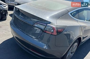 Седан Tesla Model 3 2018 в Моршині