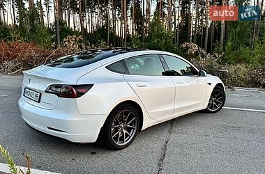 Седан Tesla Model 3 2019 в Житомирі