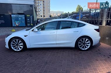 Седан Tesla Model 3 2020 в Одесі