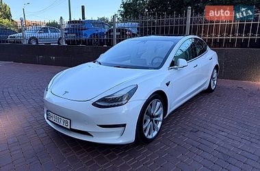 Седан Tesla Model 3 2020 в Одесі