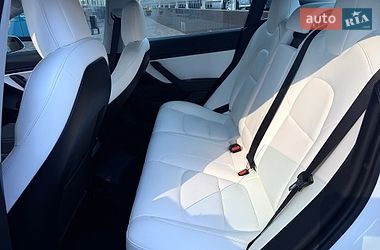 Седан Tesla Model 3 2020 в Одесі