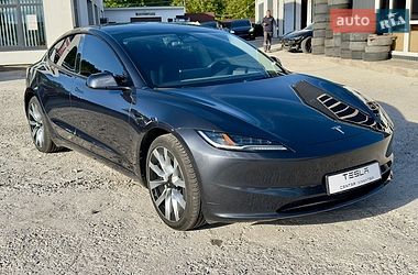 Седан Tesla Model 3 2024 в Вінниці