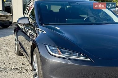 Седан Tesla Model 3 2024 в Виннице