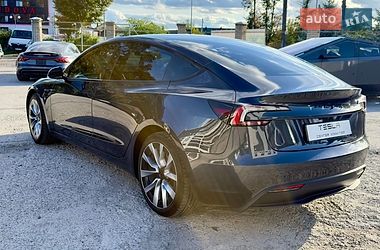 Седан Tesla Model 3 2024 в Виннице