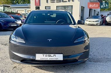 Седан Tesla Model 3 2024 в Вінниці
