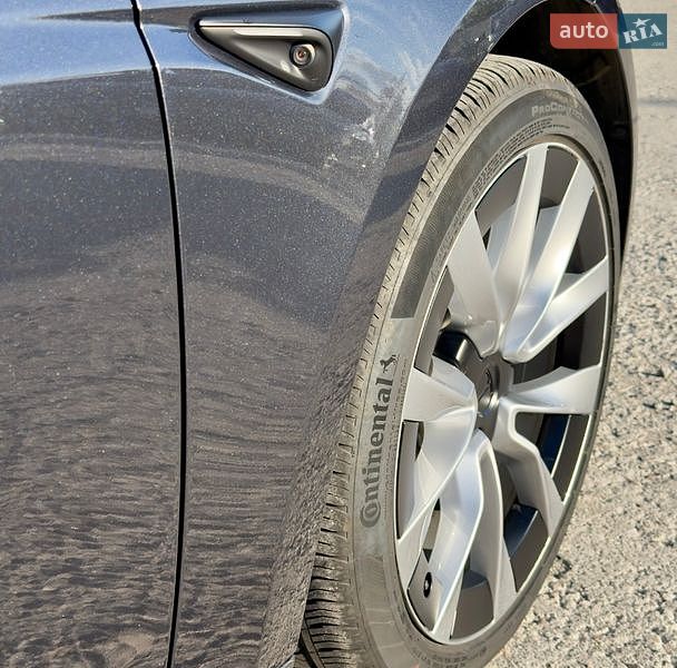 Седан Tesla Model 3 2024 в Виннице
