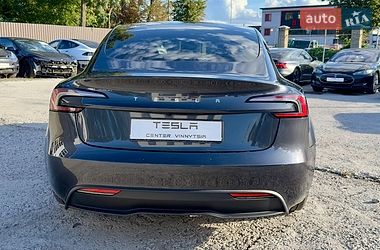 Седан Tesla Model 3 2024 в Виннице