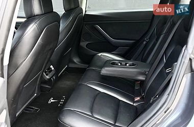 Седан Tesla Model 3 2022 в Львові