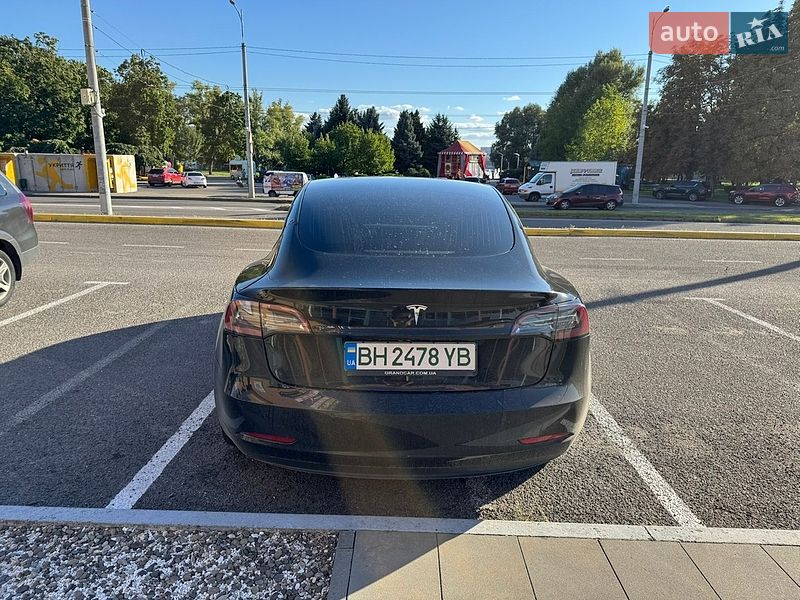 Седан Tesla Model 3 2020 в Дніпрі фото 4 Седан Tesla Model 3 2020 в Дніпрі