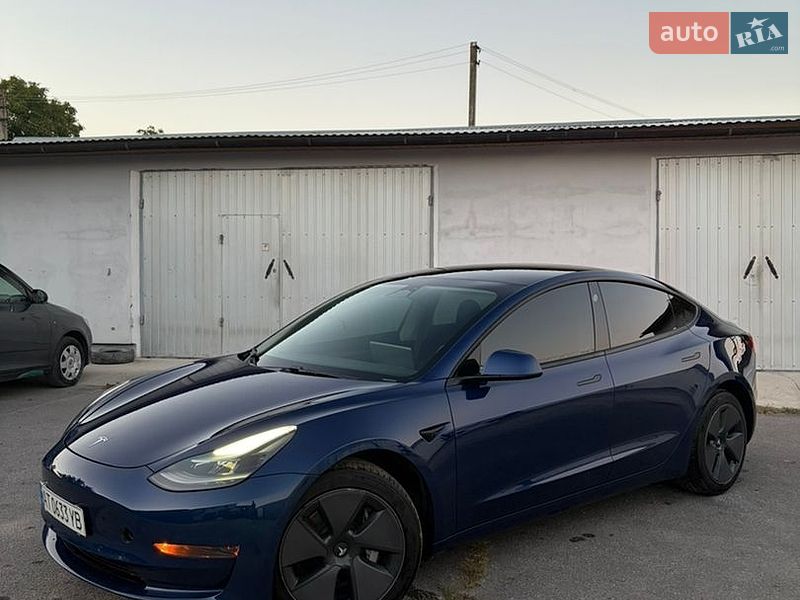 Tesla Model 3 2021