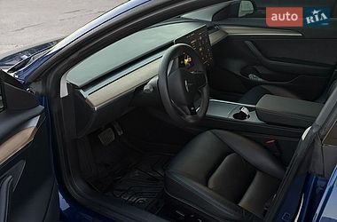 Седан Tesla Model 3 2021 в Коломиї