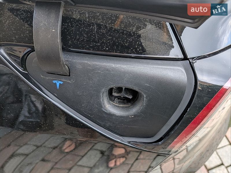 Седан Tesla Model 3 2019 в Костопілі