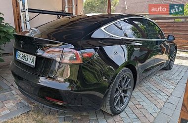 Седан Tesla Model 3 2019 в Костопілі