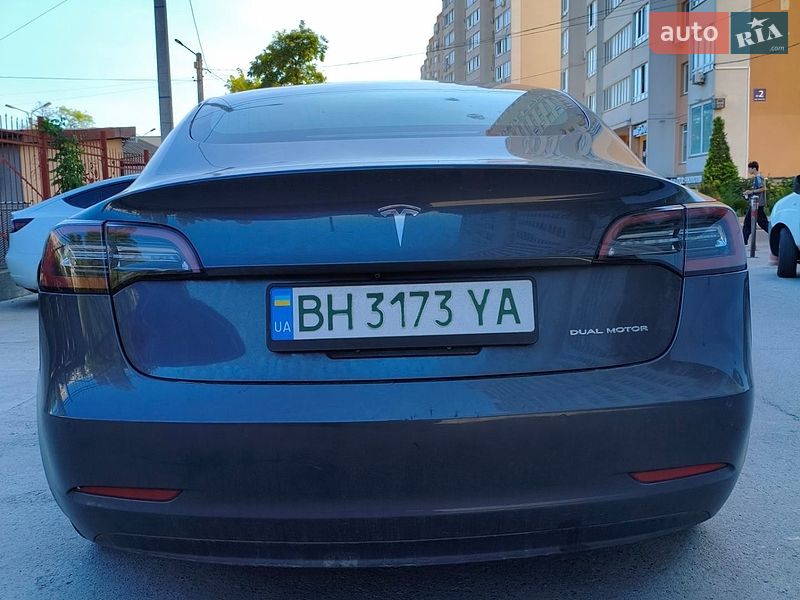 Седан Tesla Model 3 2019 в Одессе