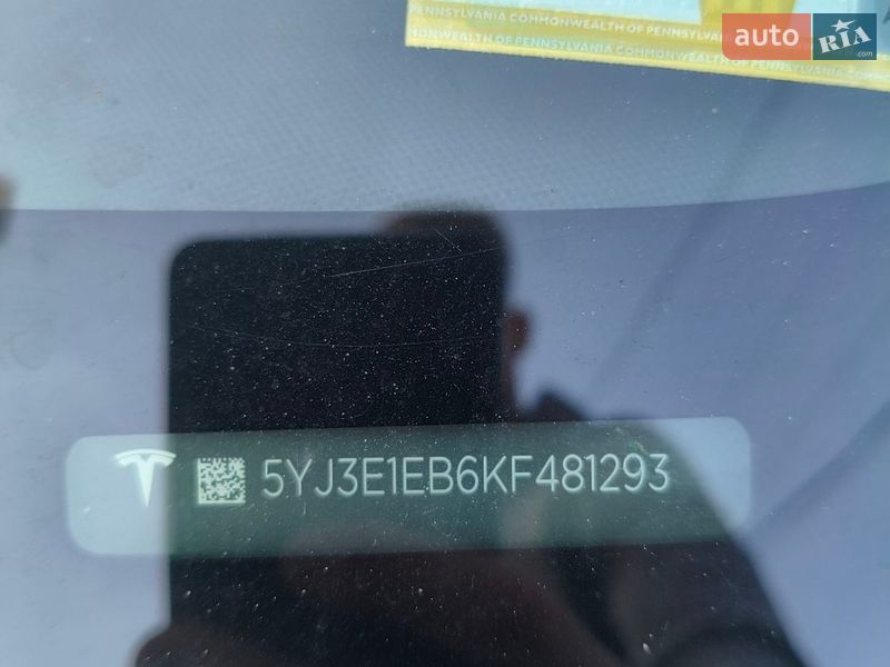 Седан Tesla Model 3 2019 в Одессе