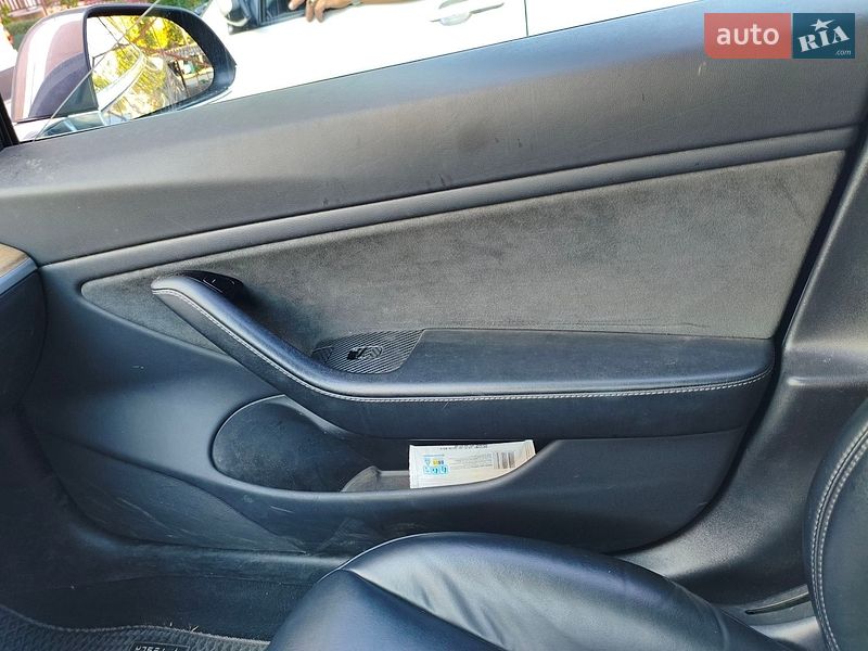 Седан Tesla Model 3 2019 в Одессе