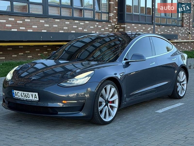 Tesla Model 3 2019 Tesla Model 3 2019