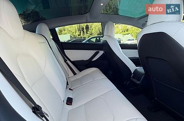 Седан Tesla Model 3 2019 в Житомирі