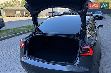 Седан Tesla Model 3 2019 в Житомирі