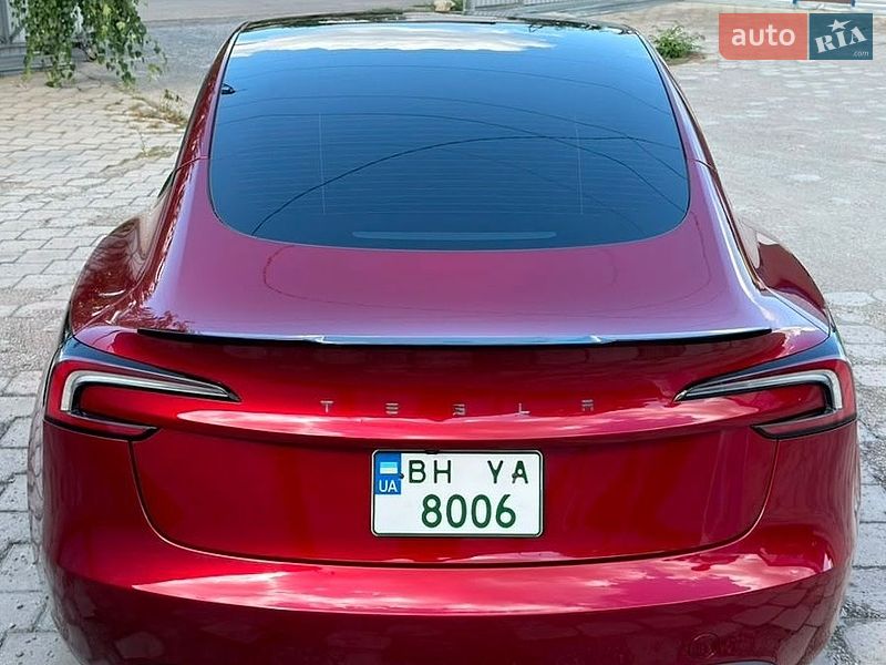 Седан Tesla Model 3 2024 в Подольске
