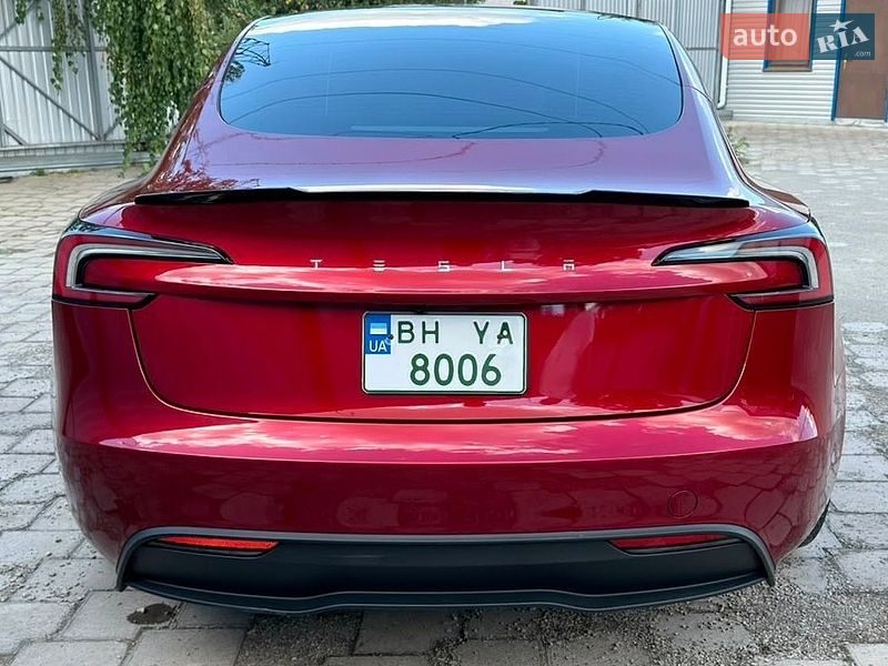 Седан Tesla Model 3 2024 в Подольске