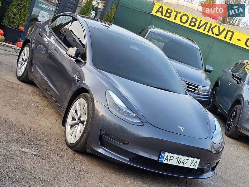 Tesla Model 3 2022