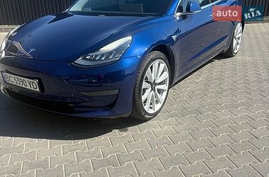 Седан Tesla Model 3 2019 в Львові