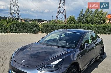Седан Tesla Model 3 2022 в Хмельницькому