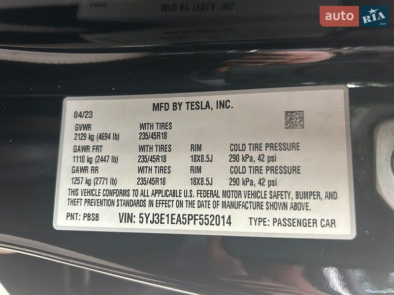 Седан Tesla Model 3 2023 в Києві